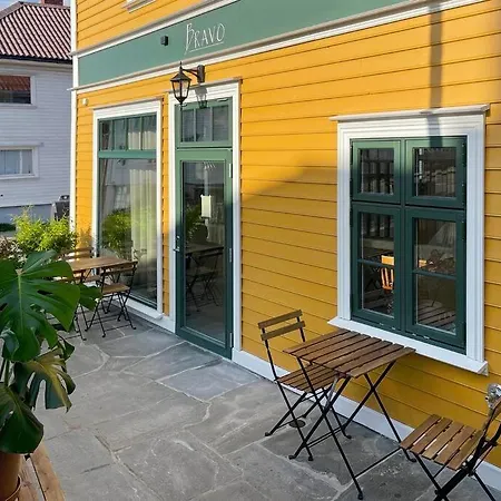 The Yellow House Nr12 By Berti's شقة *